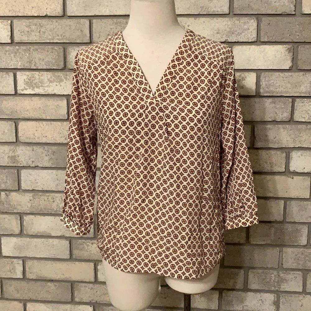 3for$20 v neck blouse xs